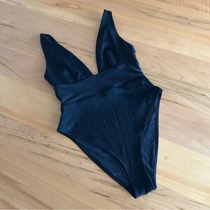 H&M one piece swimsuit S